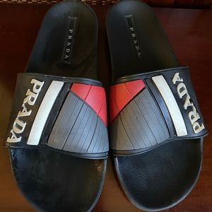 Prada sandals black size 7